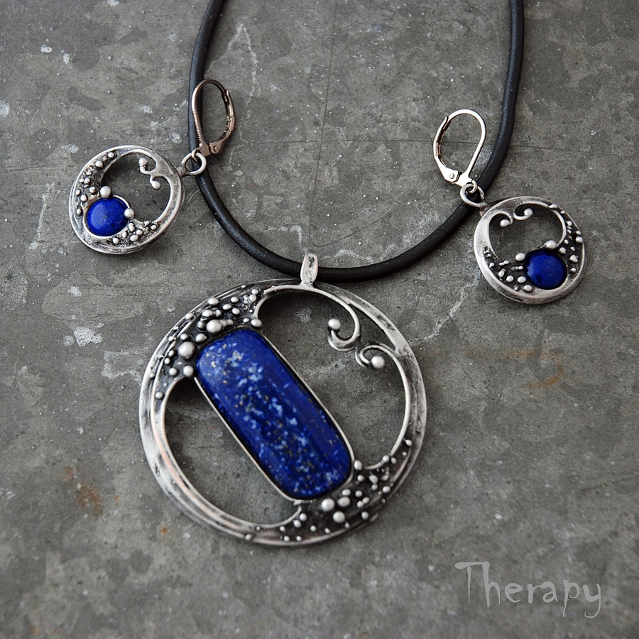 Souprava s lapisem lazuli