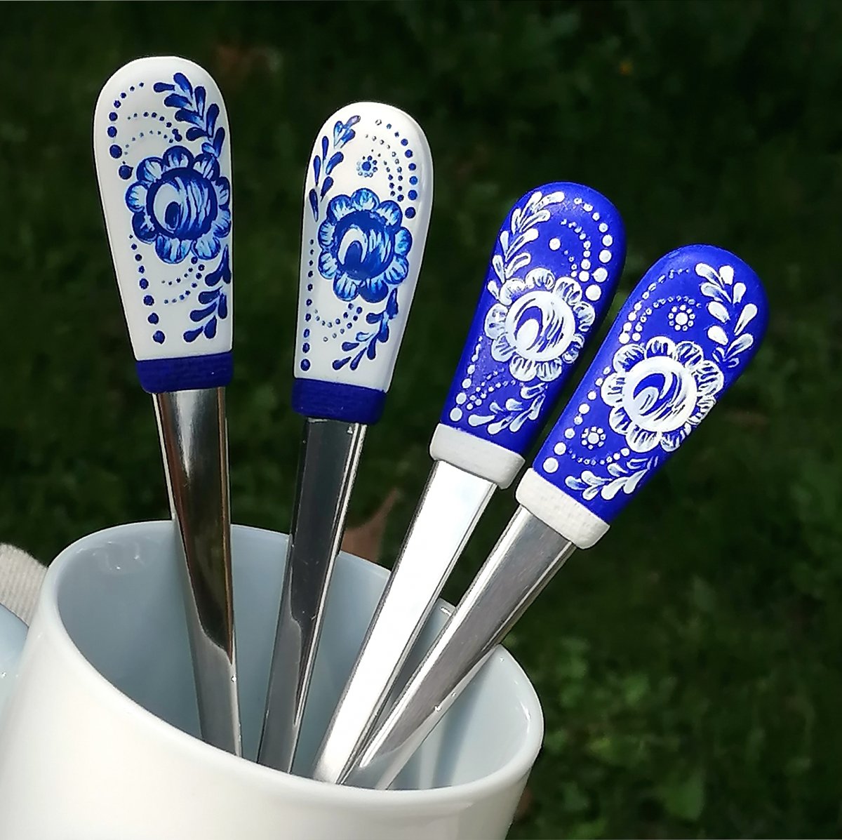 Latté - Folklorní modrobílá lžička 