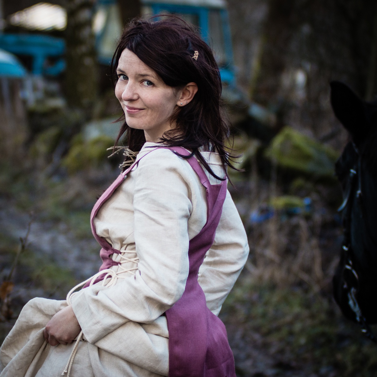 Trojdílné keltské šaty