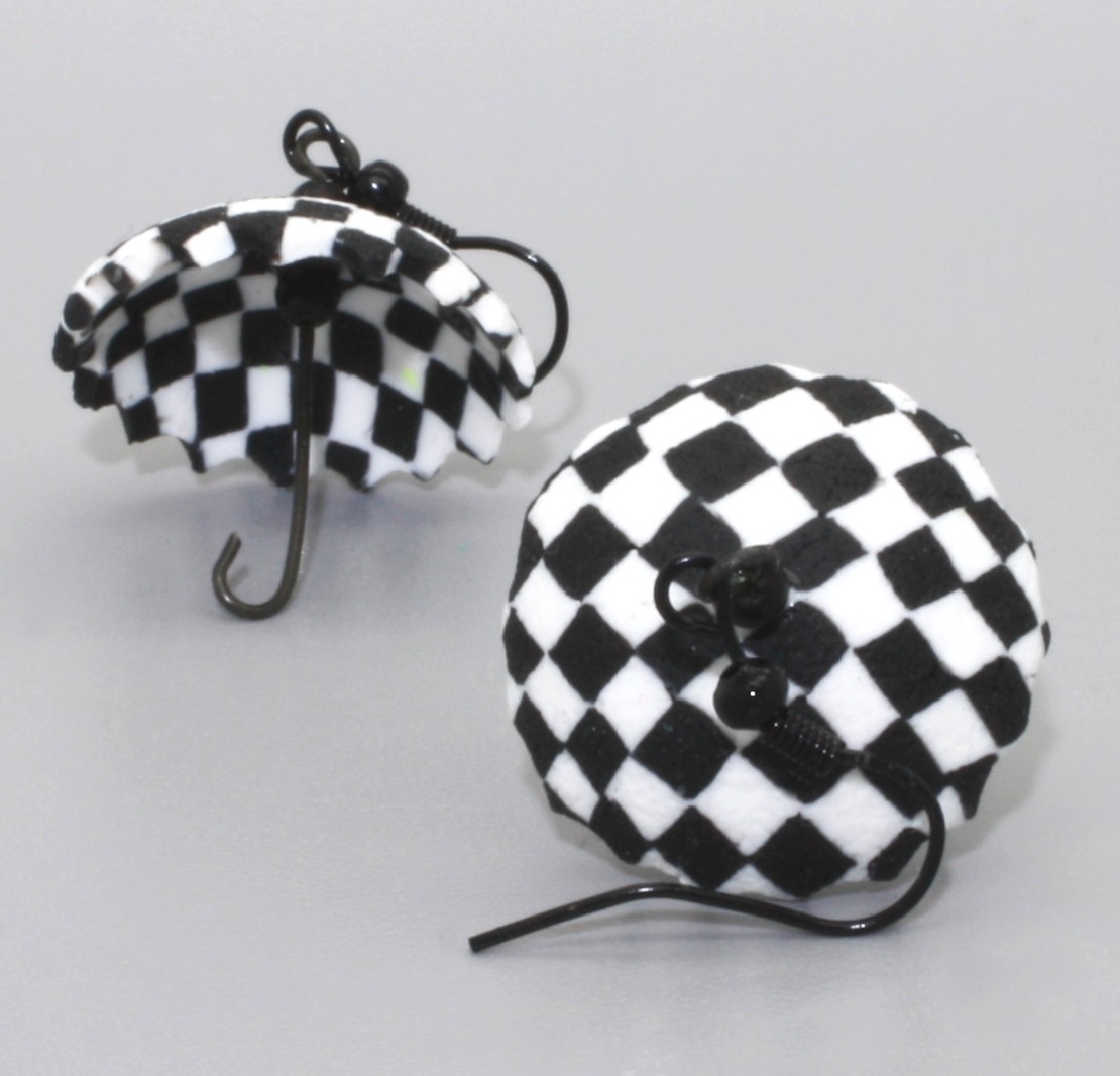  deštníčky , deštníky do uší ...  i v dešti elegantní  :-)