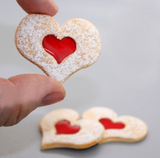 linecké .. brož 4 cm