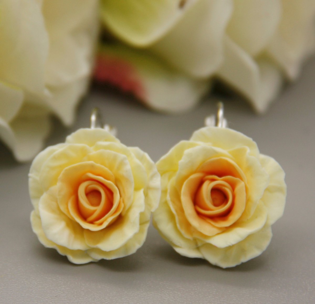 růže  .. cvakačky 2,2 cm