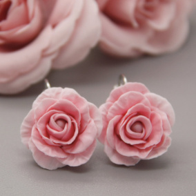 růže  .. cvakačky 2,3 cm