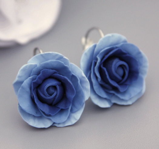 růže  .. cvakačky 2,5 cm