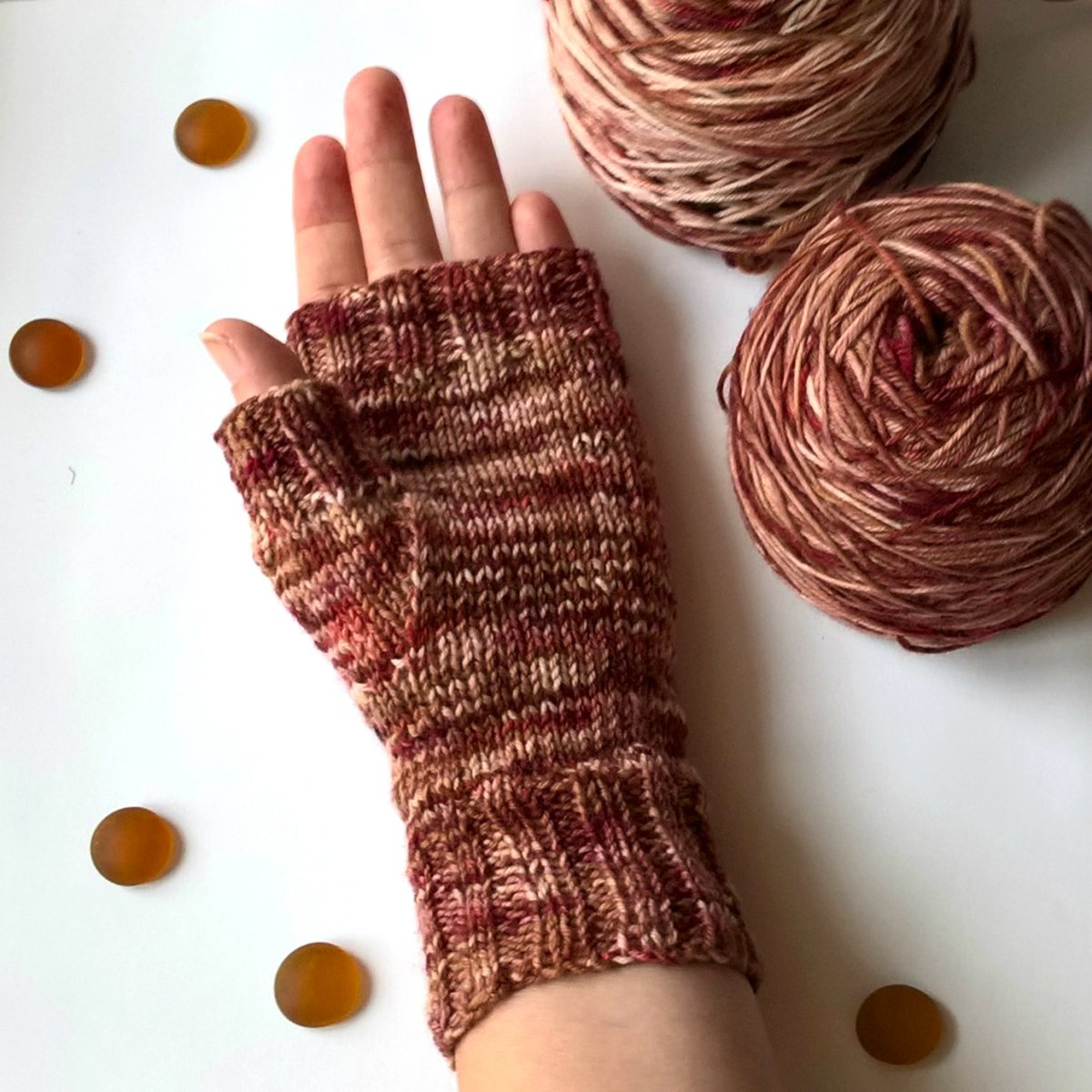 Mahagon - návleky na ruce z merina