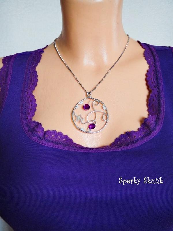 NA0029 - Fialové elegantní kolečko