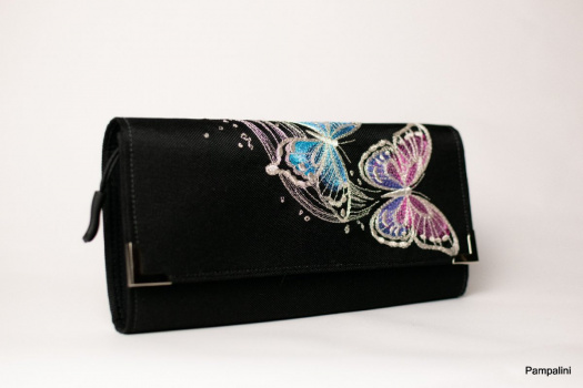 Vyšívaná peněženka - Motýli na černé