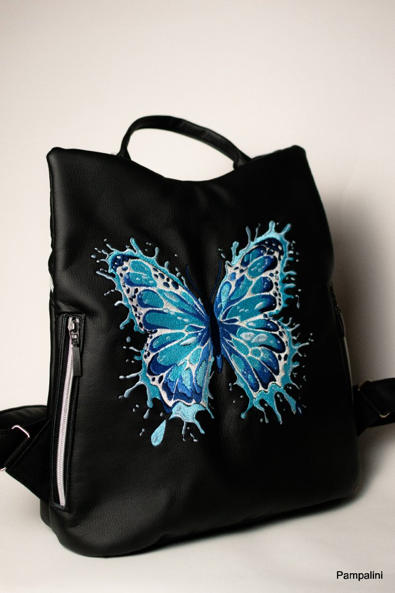 Vyšívaný batoh Safe - Motýl modrý