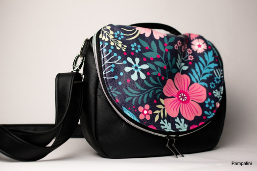 Boženka vyšívaná - Květinky 1