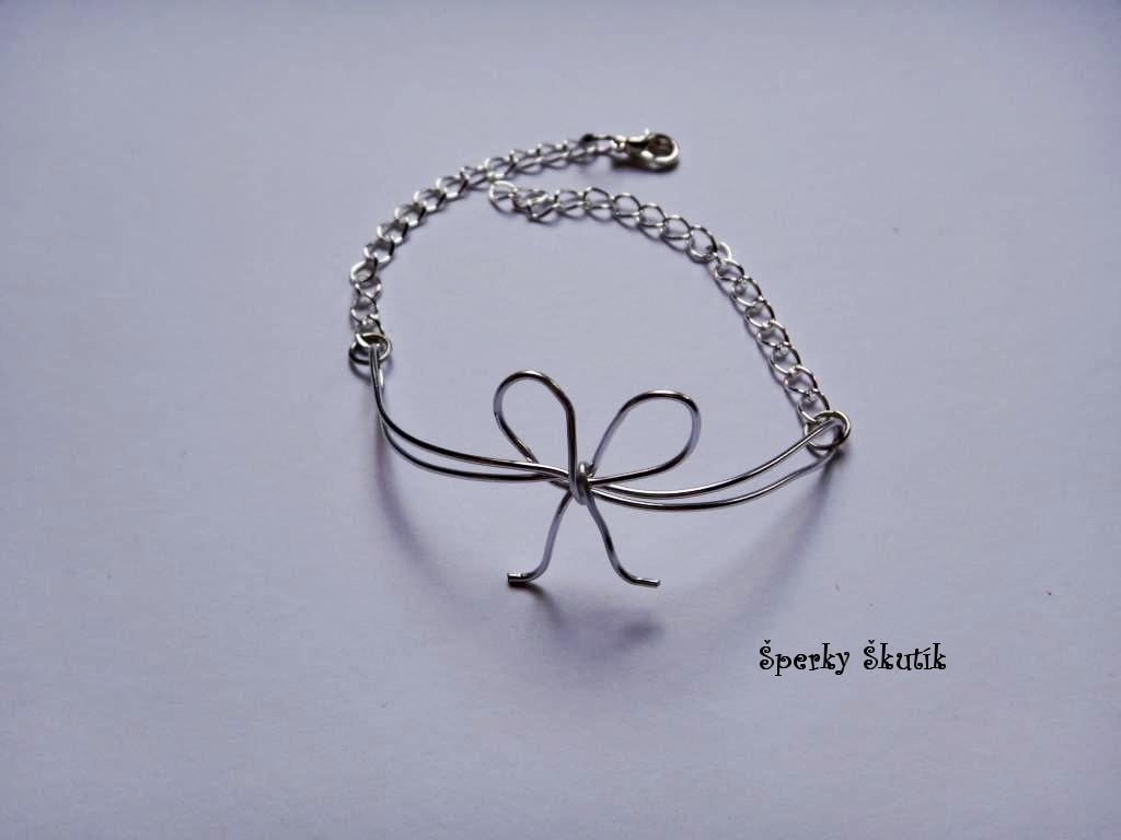 NR0004 - Náramek s mašličkou