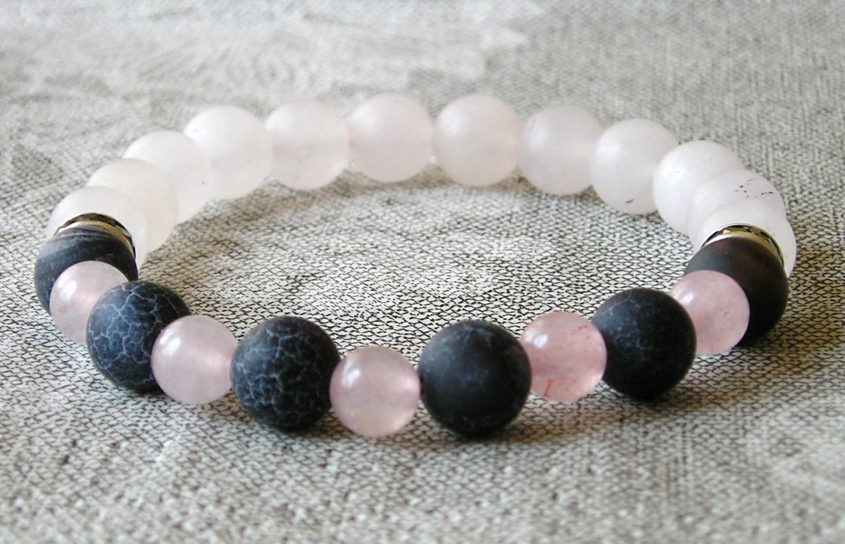 Náramek z dračího achátu a růženínu