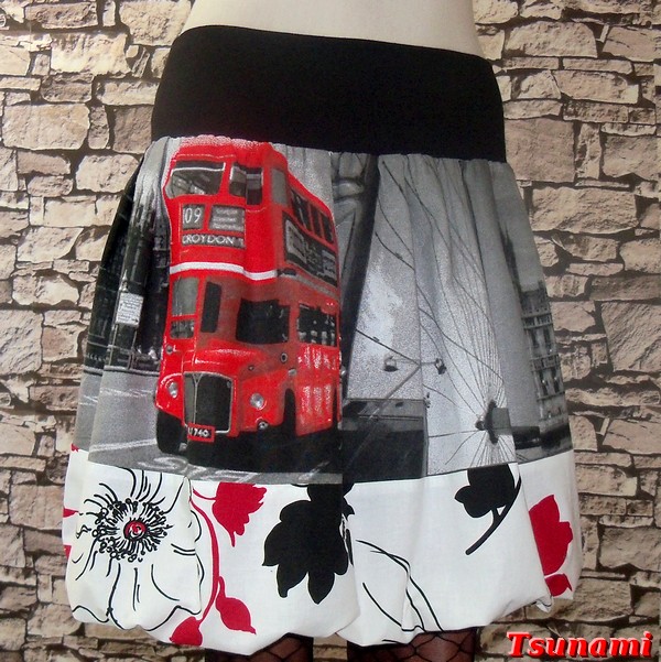 Angličanka na květinách 