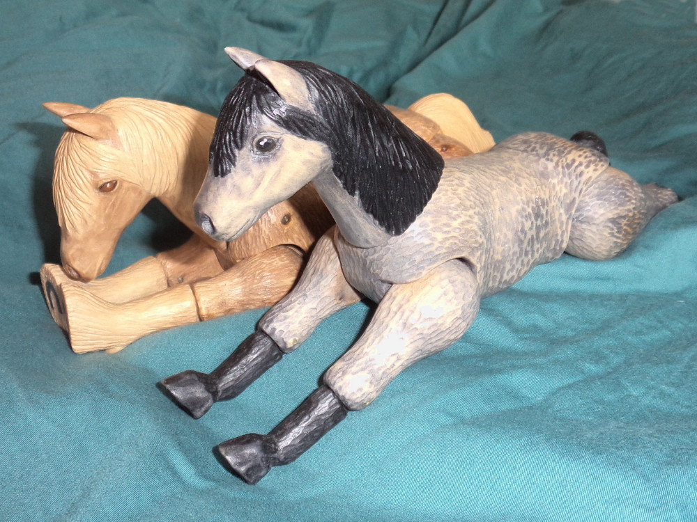 Celodřevěná dekorativní hračka - grošák