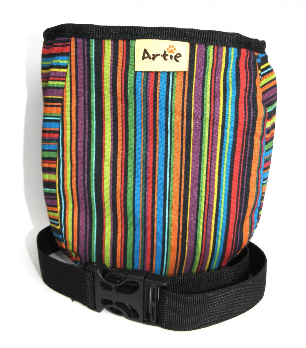 Dvoukomorový pamlskovník - barevné pruhy