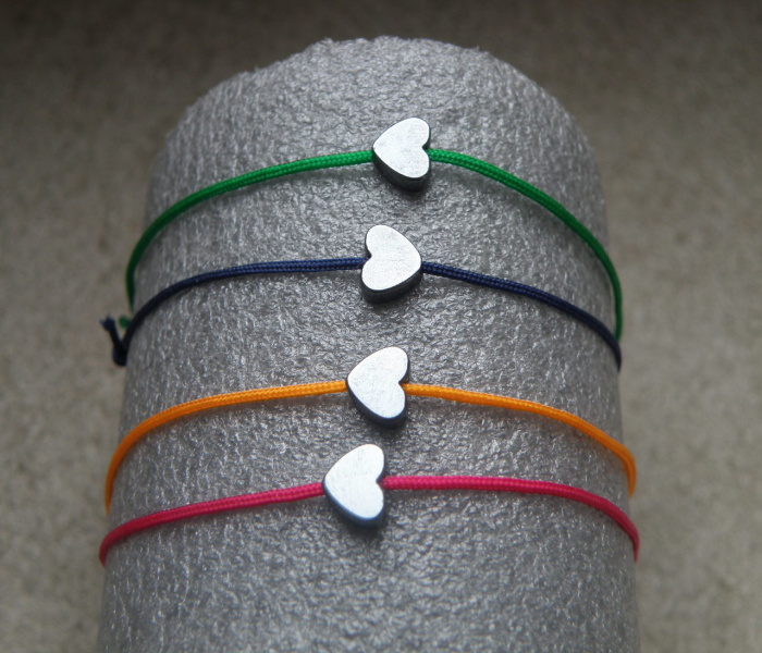 Náramek - srdénko hematitové