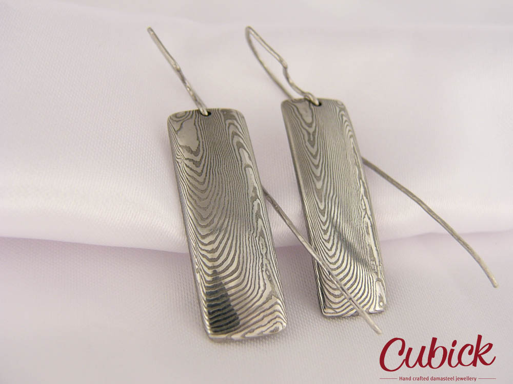 Glorfindel - ručně kované náušnice z damascénské oceli