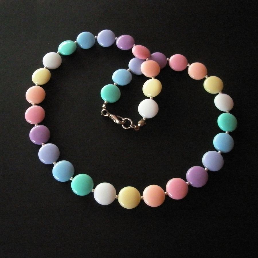 Duha - pastelový lentilkový náhrdelník