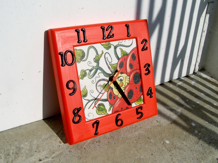 Dětské závěsné hodiny - Beruška