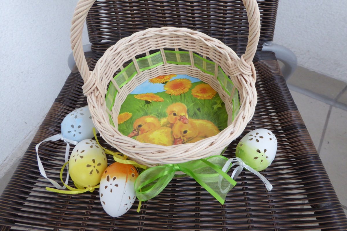 Košíček na 10 vajíček - housátka