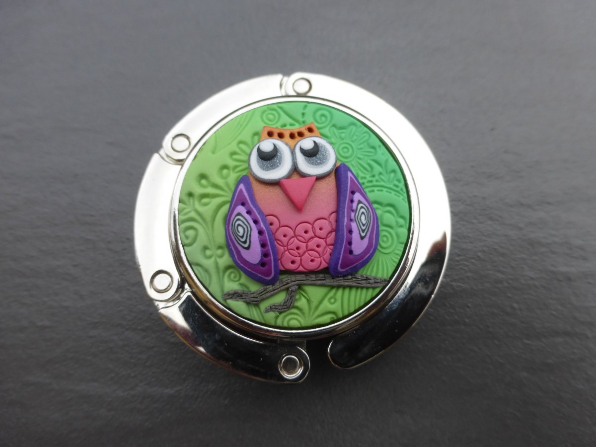 Háček na zavěšení kabelky se sovou