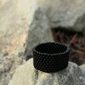 Nero - prsten z korálků (širší)