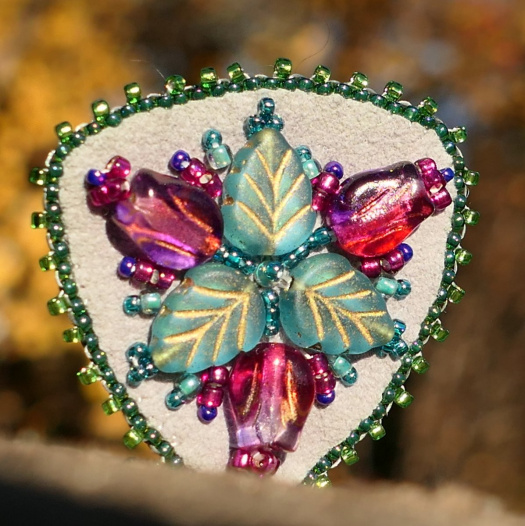 Tulipánová - brož