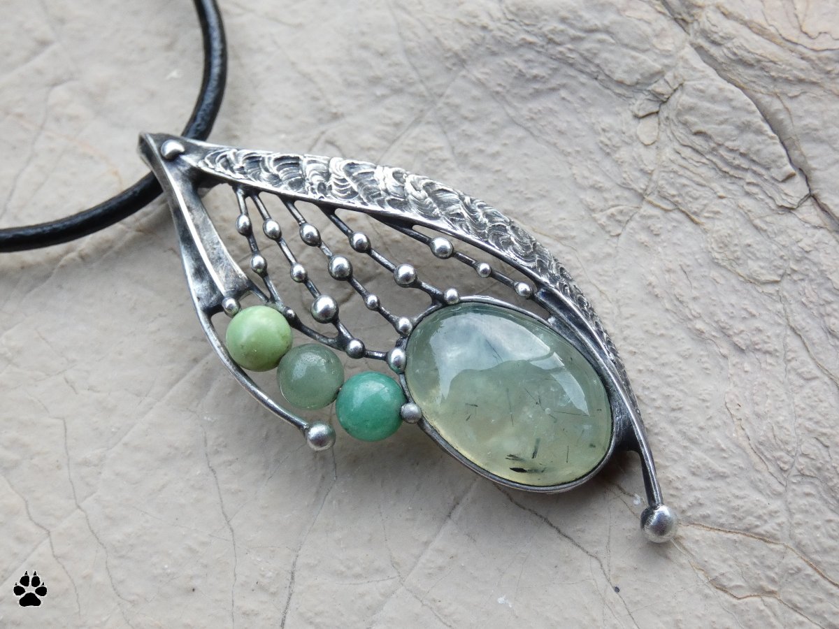 Jarní deštík - cínovaný náhrdelník s prehnitem