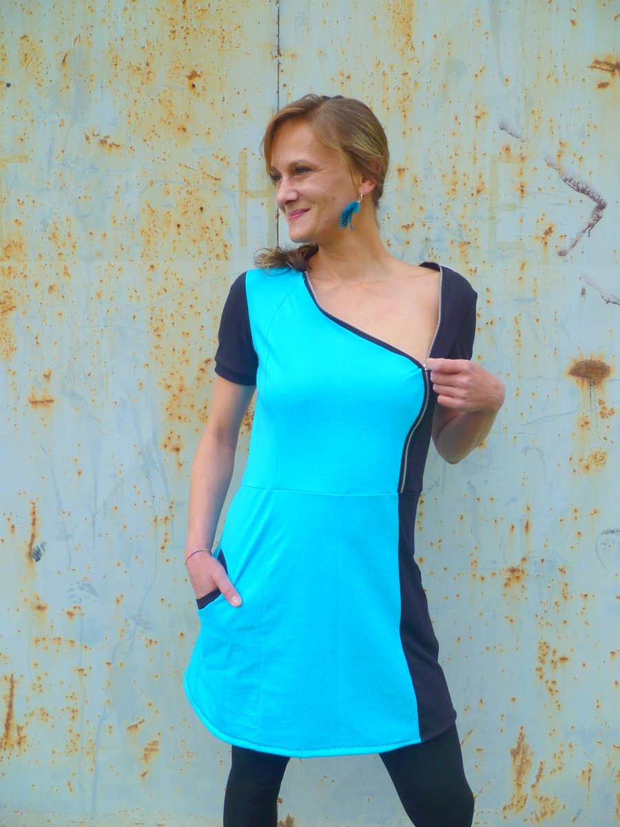 Šaty zipovky s krajkou