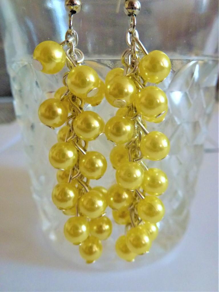 Žluté dlouhé hrozno