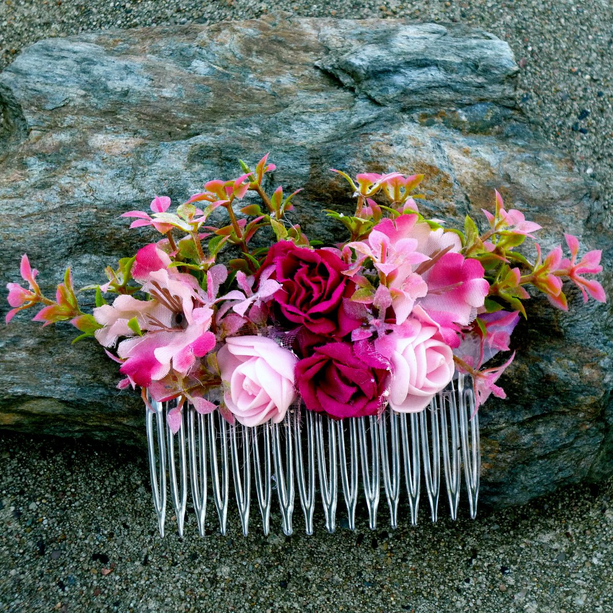 Hřebínek do vlasů v růžových odstínech