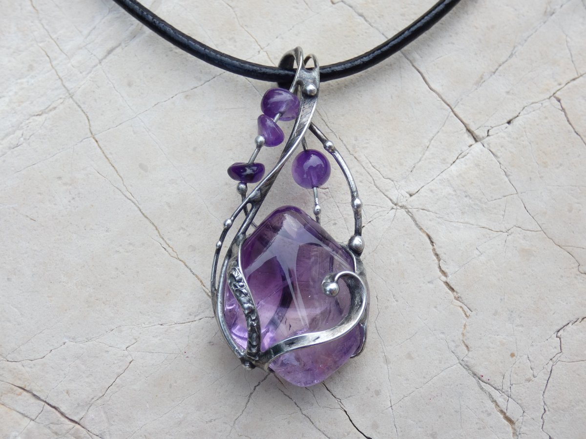 Náhrdelník s ametystem 