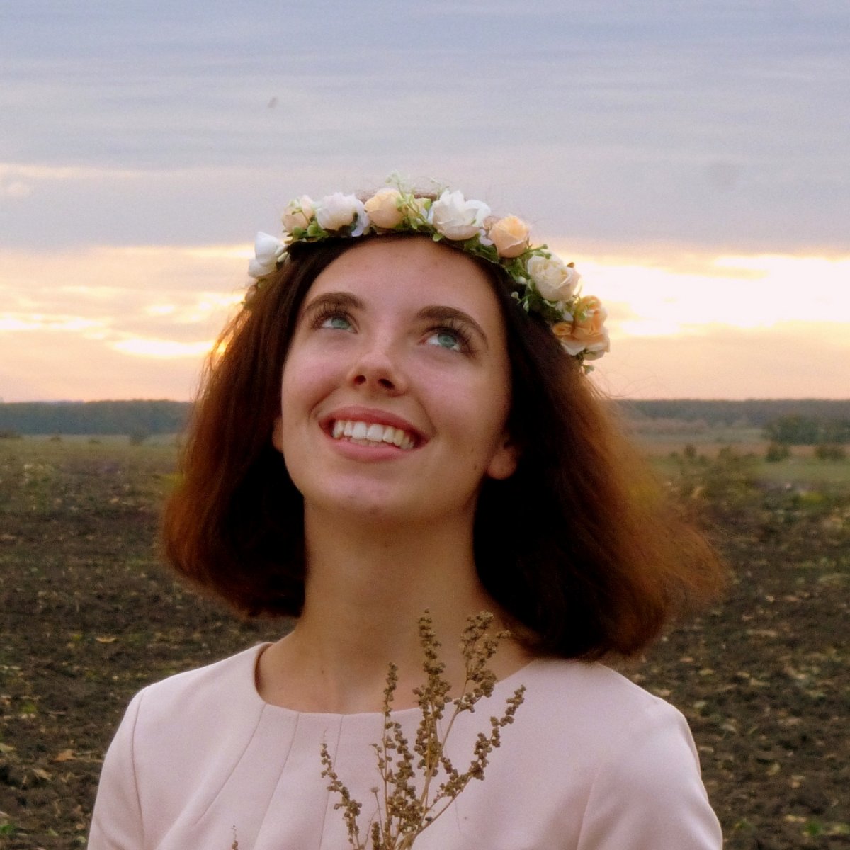 Na křídlech tažných ptáků_květinový věneček do vlasů