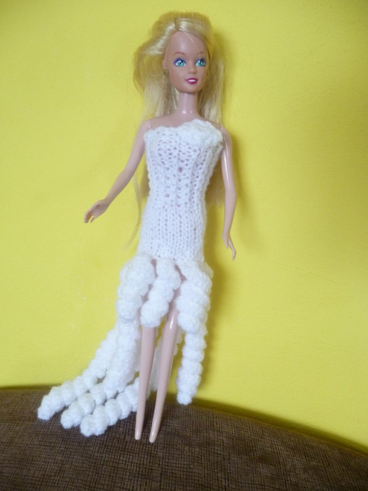 Barbie-Svatební bílé šaty s vrtulkama