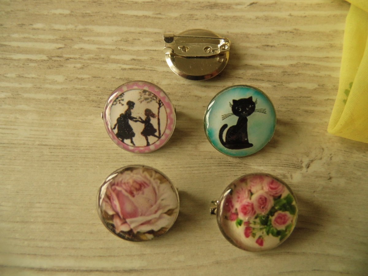 sada brožek / 4ks - 19mm/