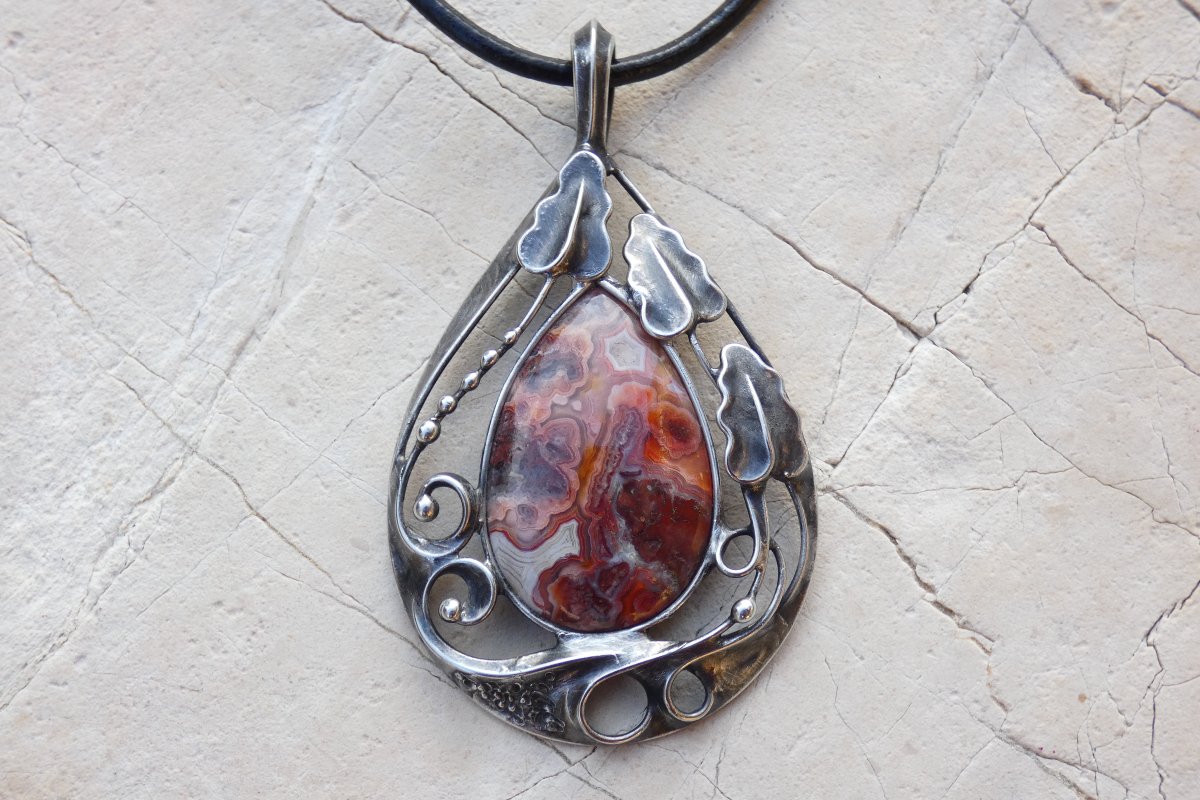 AUTUMN - náhrdelník s achátem krajkovým  