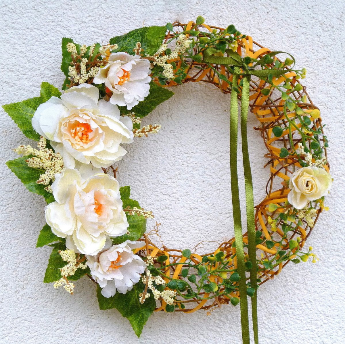 Jaro v zahradě_věneček na dveře