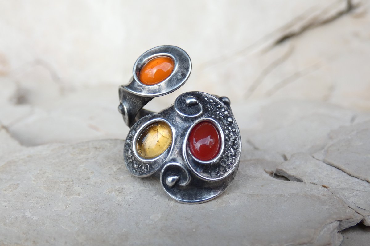 Tříbarevný prsten - citrín s karneoly