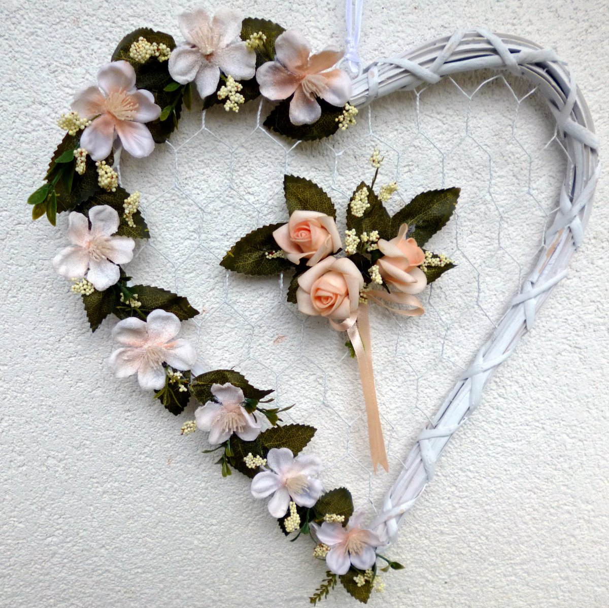 Pudrové srdíčko na dveře