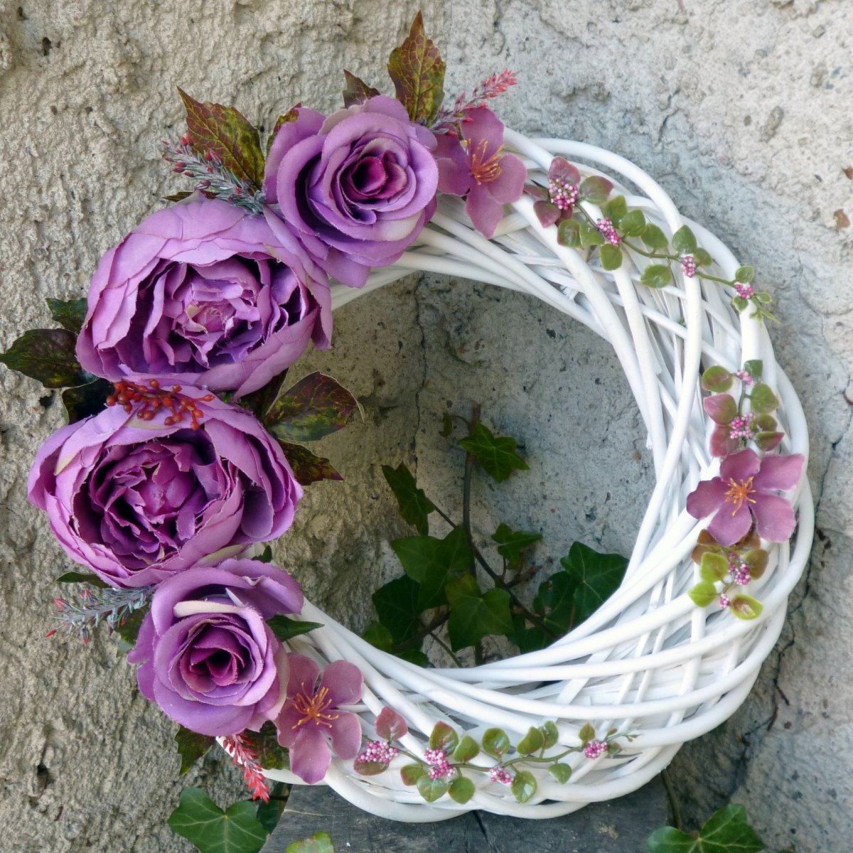 Věnec starorůžový_ 30 cm