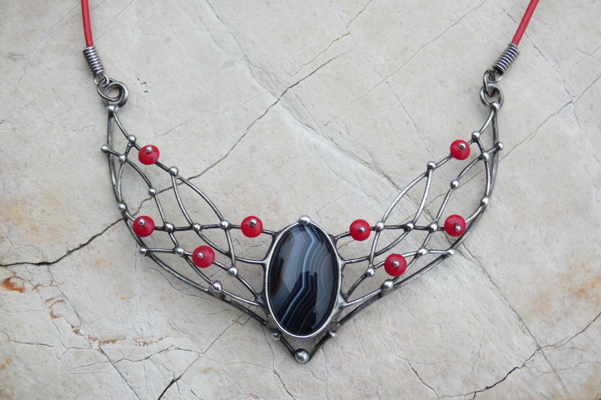 Kapičky krve - onyx a korál