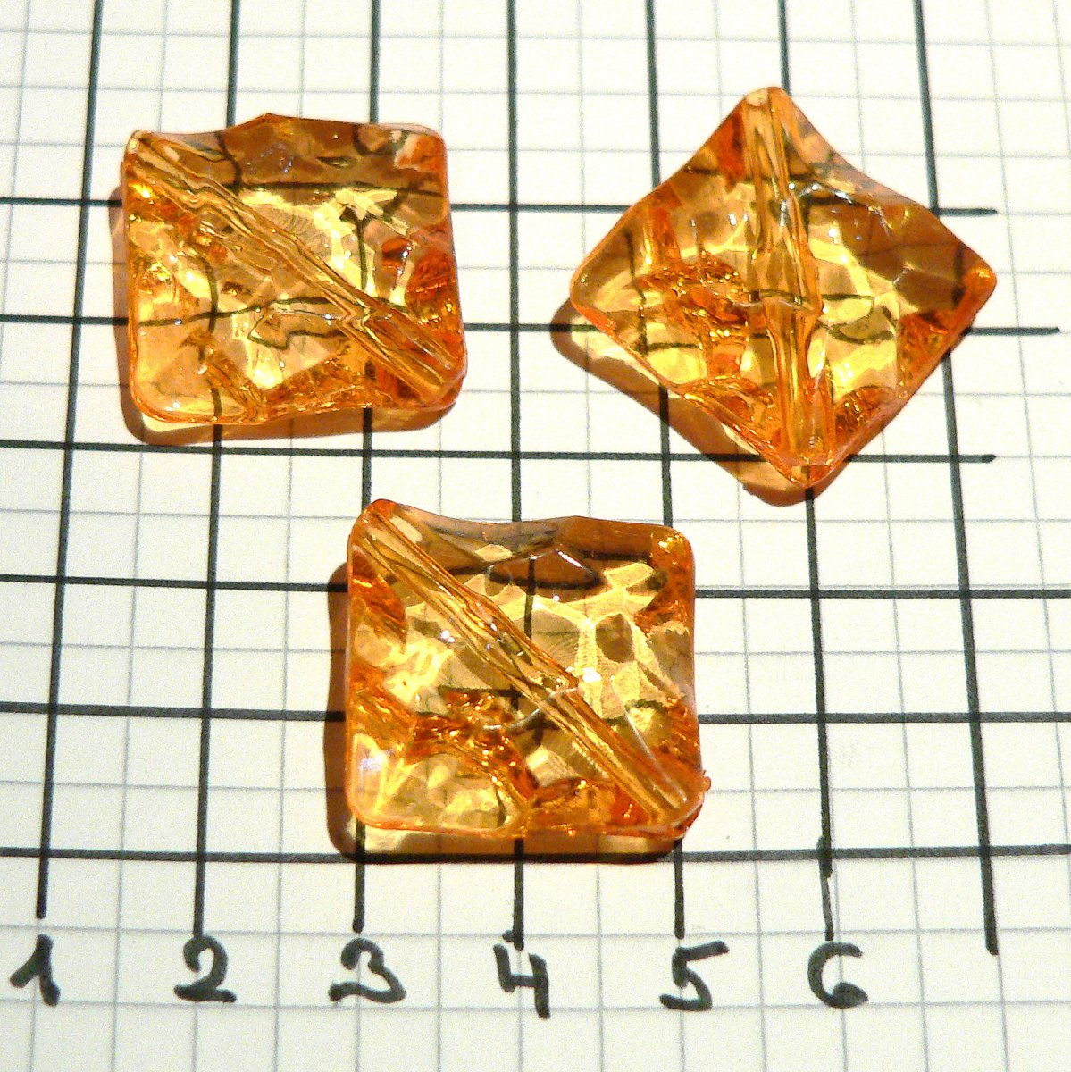 v 5 - korálek - cena za 8 ks