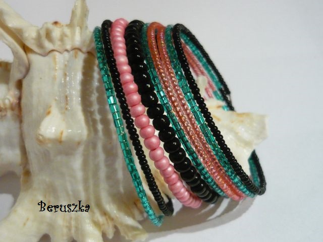 Paměťový náramek - černá, tyrkys a růžová