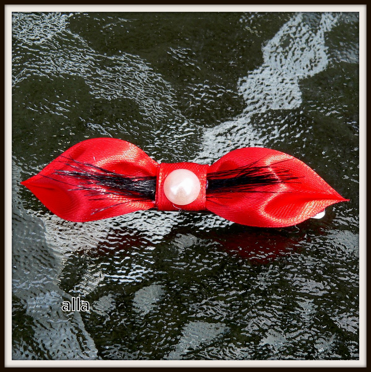 francouzská spona - červenočerná