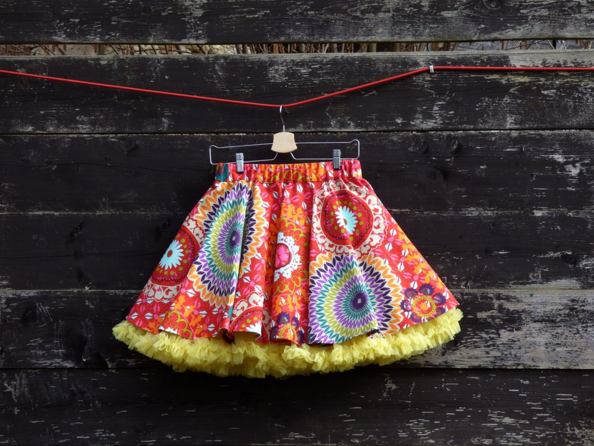 FuFu sukně mandala červená se žlutou spodničkou