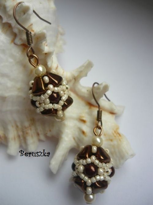 Hnědo-smetanové soudečky