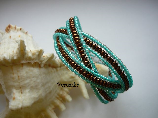 Splétaný náramek - mint a čokoláda