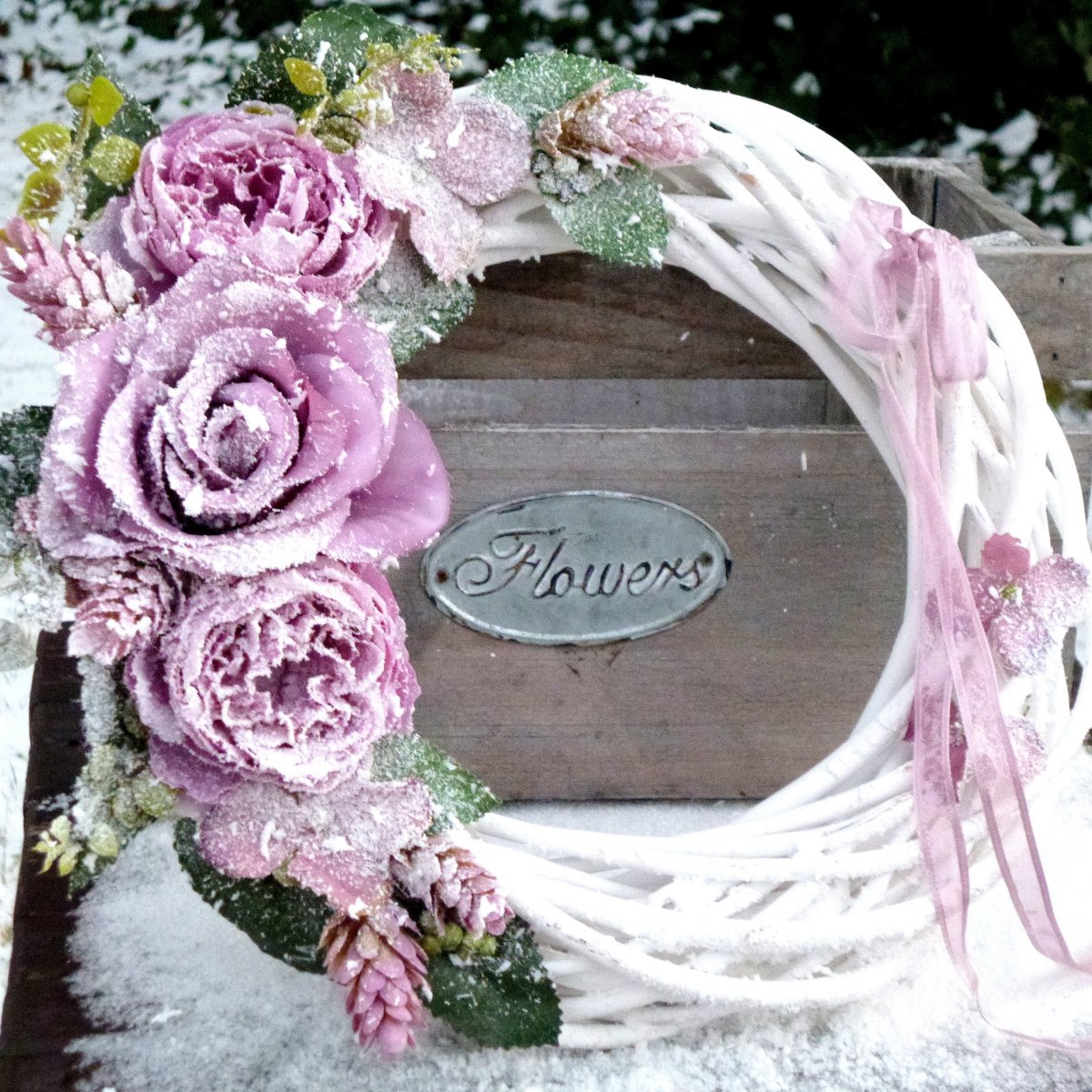 Pro tebe_ zasněžený věnec na dveře 