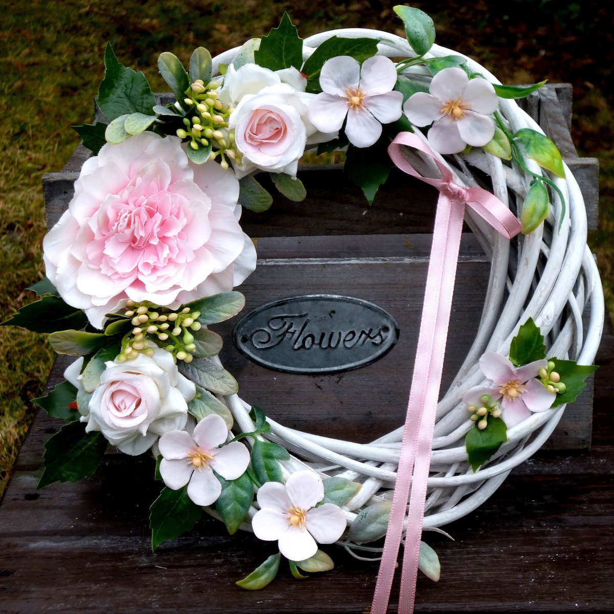 Věneček v růžových odstínech_ 25 cm