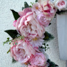 Věnec s pivoňkami, růžemi a hortenzií 35 cm