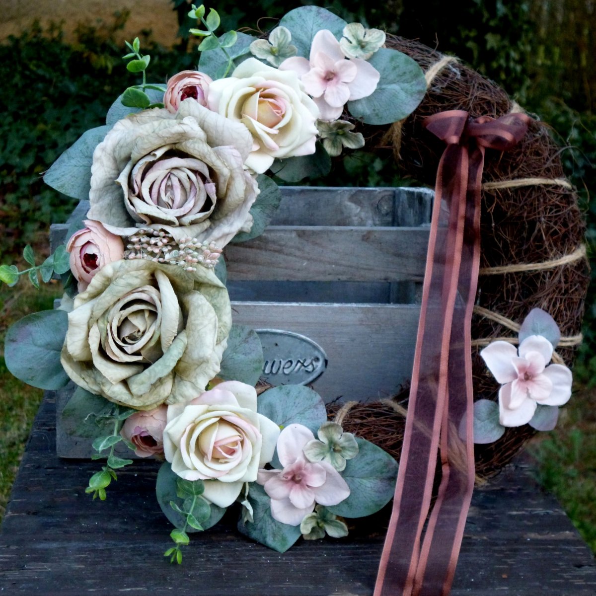 Jarní pastelový věnec zeleno růžový